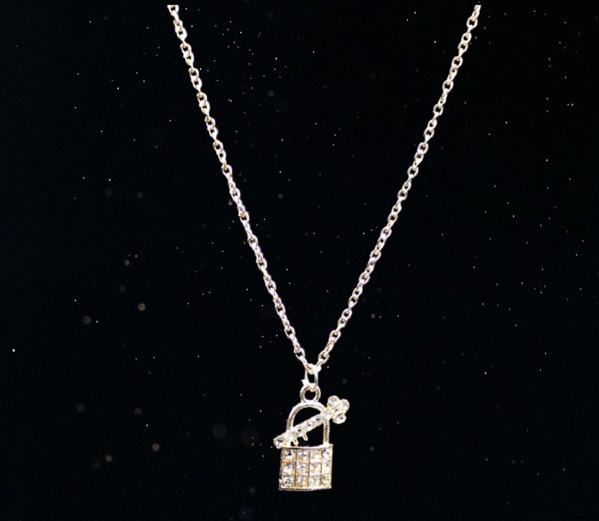 Locked in Elegance Necklace - Sparkling Charm and Sophistication