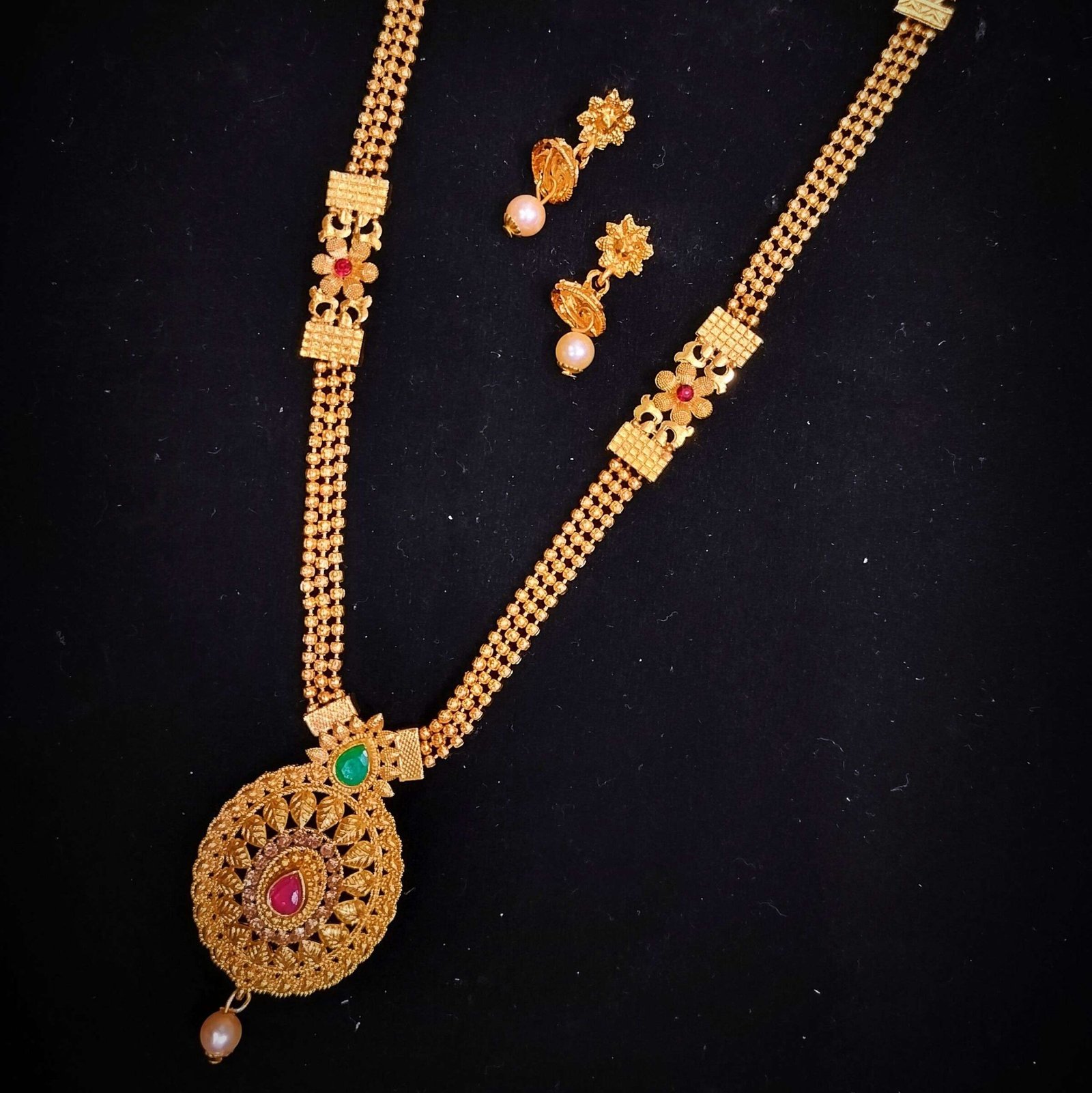 Majestic Aura Traditional Necklace Set with Pearls and Colorful Stones Online | Shree Pramukh Jewellery